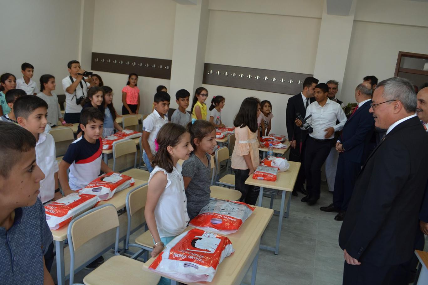 Batman’da 173 bin öğrenci ders başı yaptı Batman’da 173 bin öğrenci ders başı yaptı